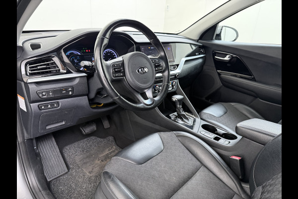 Kia Niro 141PK PHEV Hybride Automaat Trekhaak Adap.Cruise Stoelverwarming Navi Camera Apple Carplay Android Auto Pdc DynamicPlusLine Ecc Isofix Privacy Glas Led DAB Lane Assist VESS Regen-Lichtsensor 1.300KG Trekgewicht Plugin Hybride