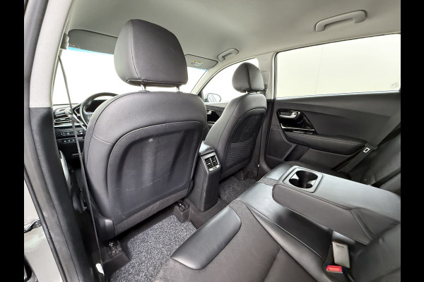 Kia Niro 141PK PHEV Hybride Automaat Trekhaak Adap.Cruise Stoelverwarming Navi Camera Apple Carplay Android Auto Pdc DynamicPlusLine Ecc Isofix Privacy Glas Led DAB Lane Assist VESS Regen-Lichtsensor 1.300KG Trekgewicht Plugin Hybride