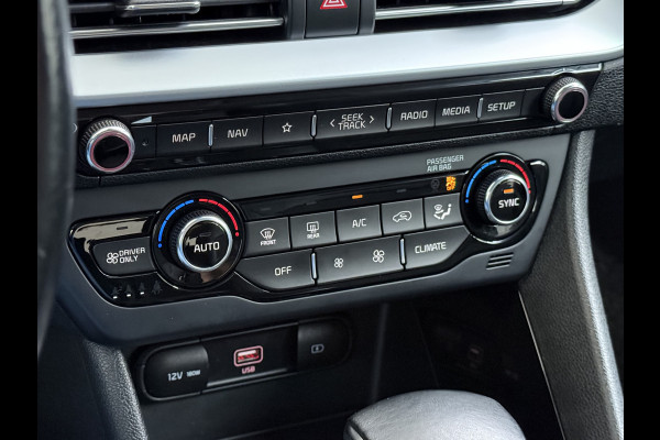 Kia Niro 141PK PHEV Hybride Automaat Trekhaak Adap.Cruise Stoelverwarming Navi Camera Apple Carplay Android Auto Pdc DynamicPlusLine Ecc Isofix Privacy Glas Led DAB Lane Assist VESS Regen-Lichtsensor 1.300KG Trekgewicht Plugin Hybride