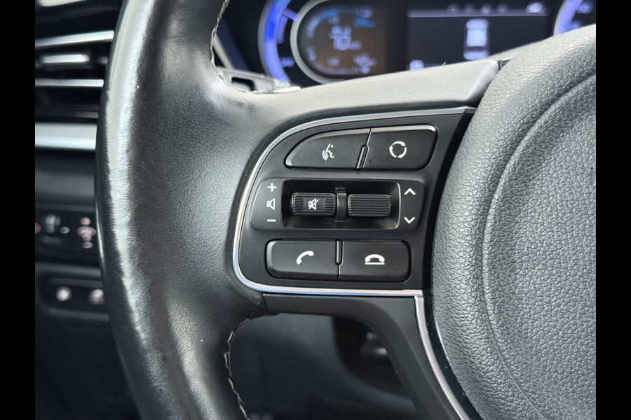 Kia Niro 141PK PHEV Hybride Automaat Trekhaak Adap.Cruise Stoelverwarming Navi Camera Apple Carplay Android Auto Pdc DynamicPlusLine Ecc Isofix Privacy Glas Led DAB Lane Assist VESS Regen-Lichtsensor 1.300KG Trekgewicht Plugin Hybride