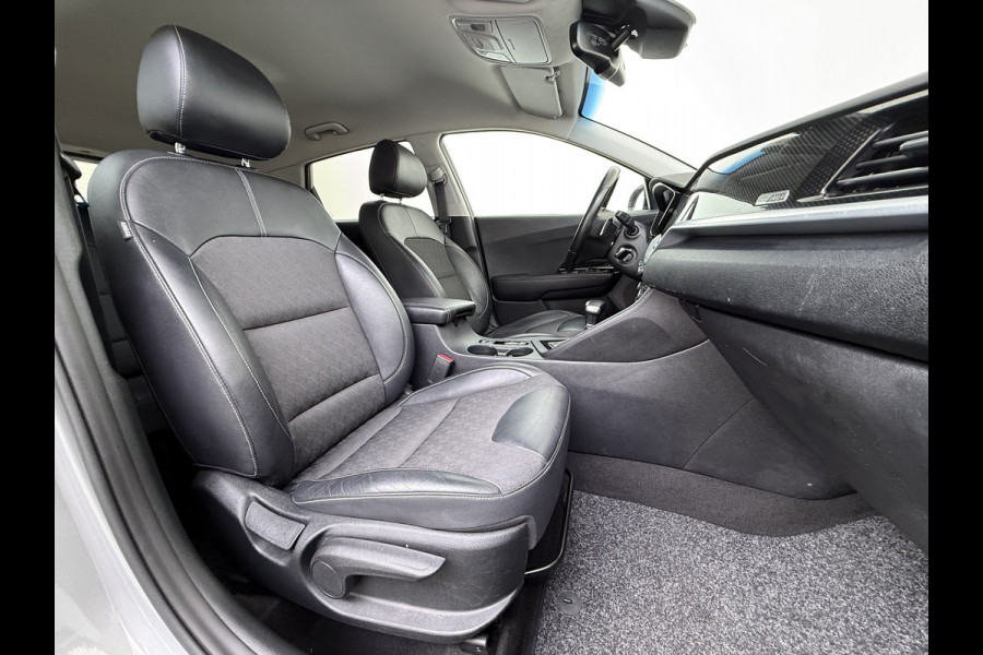 Kia Niro 141PK PHEV Hybride Automaat Trekhaak Adap.Cruise Stoelverwarming Navi Camera Apple Carplay Android Auto Pdc DynamicPlusLine Ecc Isofix Privacy Glas Led DAB Lane Assist VESS Regen-Lichtsensor 1.300KG Trekgewicht Plugin Hybride