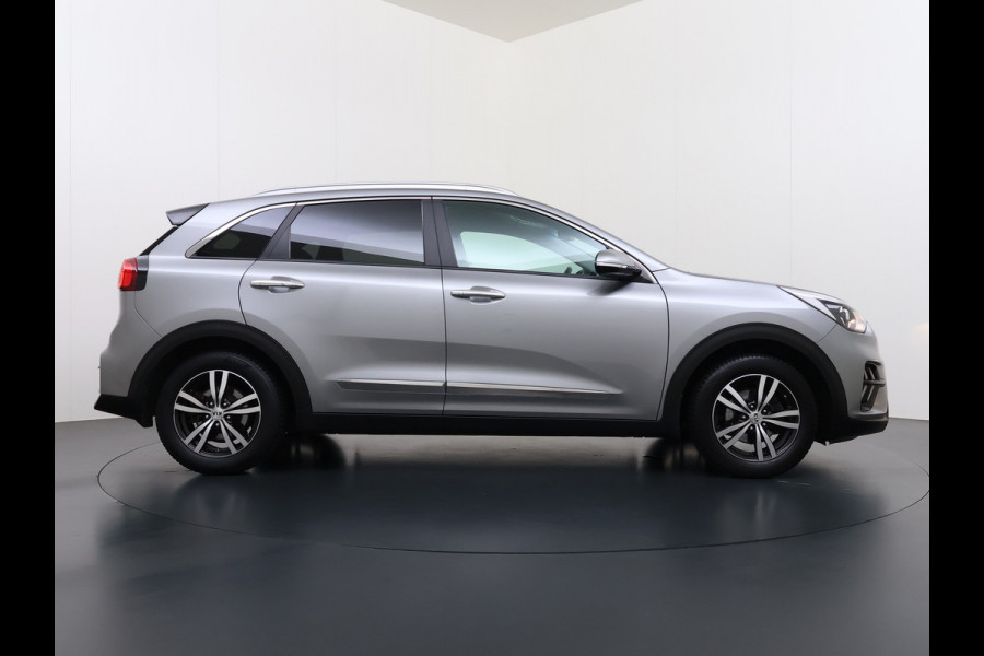Kia Niro 141PK PHEV Hybride Automaat Trekhaak Adap.Cruise Stoelverwarming Navi Camera Apple Carplay Android Auto Pdc DynamicPlusLine Ecc Isofix Privacy Glas Led DAB Lane Assist VESS Regen-Lichtsensor 1.300KG Trekgewicht Plugin Hybride