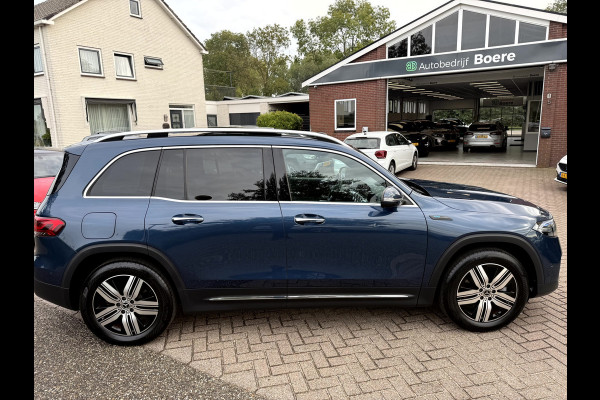 Mercedes-Benz EQB 250 Luxury Line 67 kWh Panoramadak, Camera, Stoelverwarming