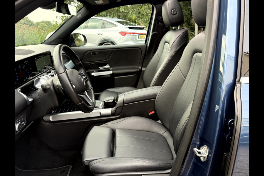 Mercedes-Benz EQB 250 Luxury Line 67 kWh Panoramadak, Camera, Stoelverwarming