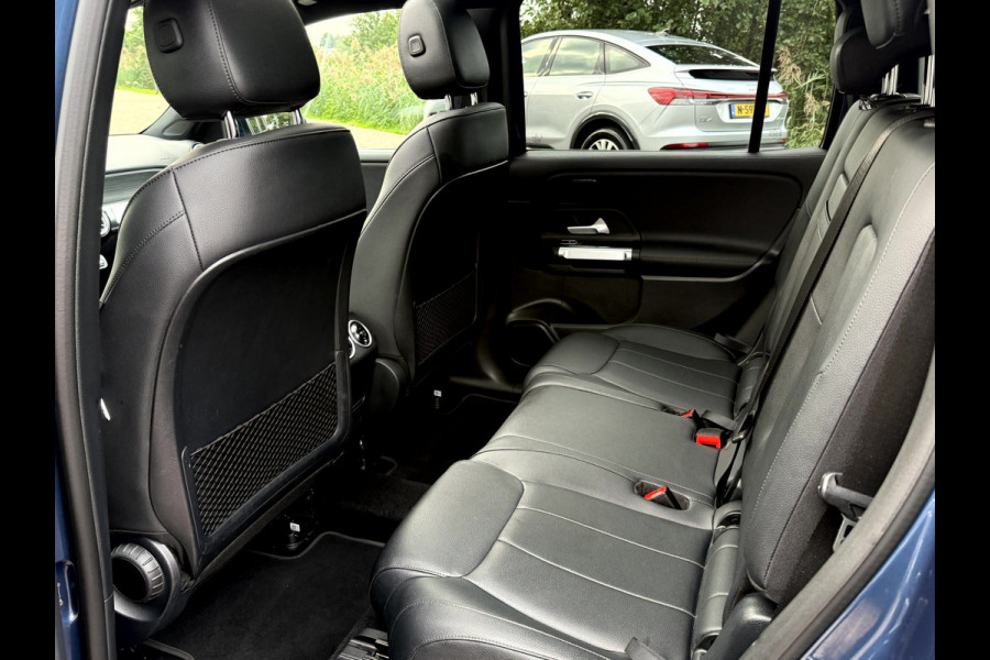 Mercedes-Benz EQB 250 Luxury Line 67 kWh Panoramadak, Camera, Stoelverwarming