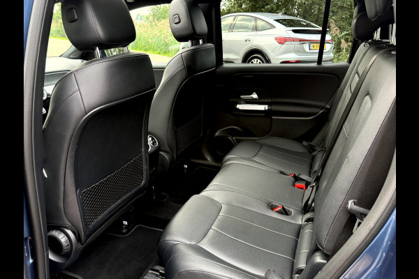 Mercedes-Benz EQB 250 Luxury Line 67 kWh Panoramadak, Camera, Stoelverwarming