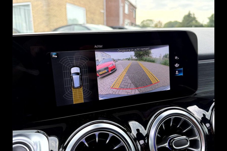 Mercedes-Benz EQB 250 Luxury Line 67 kWh Panoramadak, Camera, Stoelverwarming