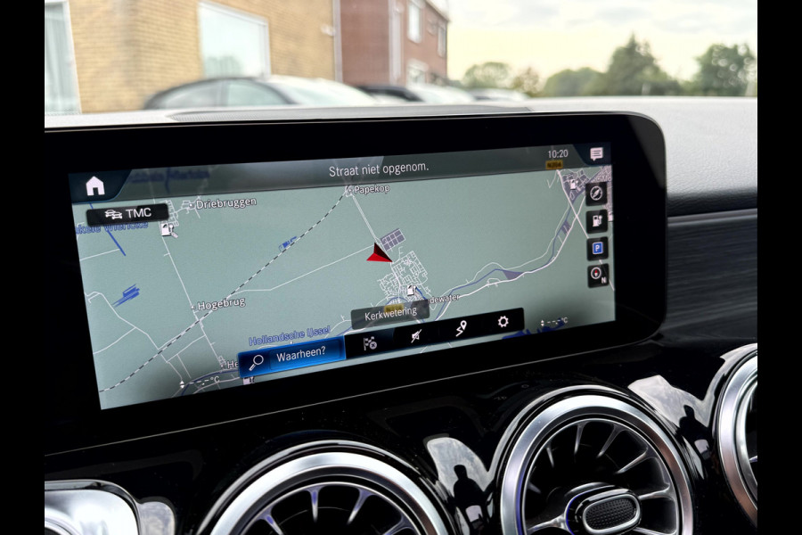 Mercedes-Benz EQB 250 Luxury Line 67 kWh Panoramadak, Camera, Stoelverwarming