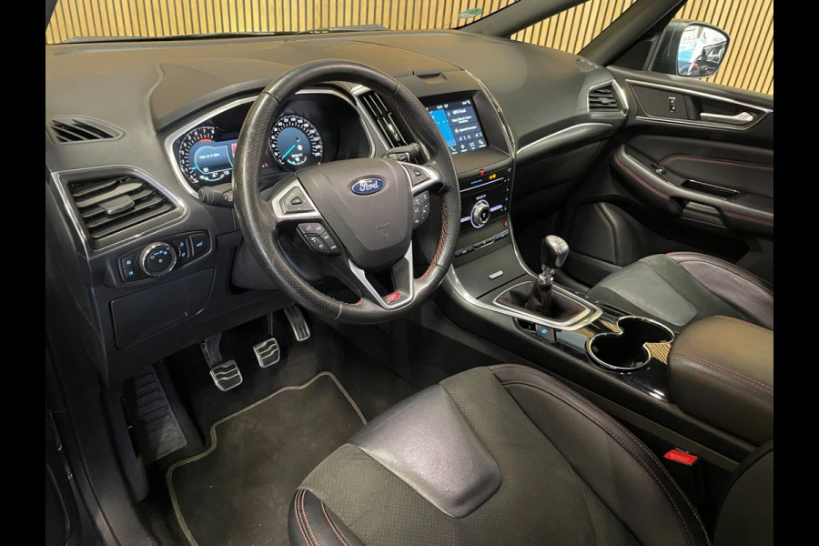 Ford S-Max 1.5 ST-Line 7-PERSOONS|NIEUWE MOTOR|AFN.TREKHAAK|STOEL+STUURVERW|CAMERA|CARPLAY|1/2 LEDER/ALCANTARA|MEMORY|CRUISE+CLIMA