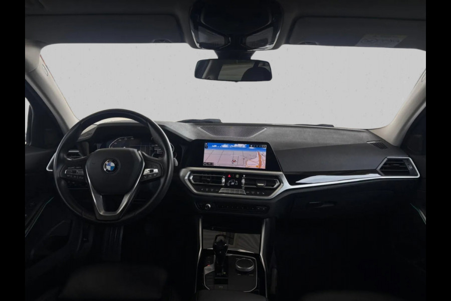BMW 3-serie 320i High Executive (Goed OndH, Navi Pro, StoelV, PDC V+A, Climate Con, Cruise Con, Etc)
