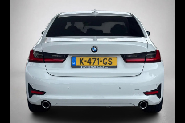 BMW 3-serie 320i High Executive (Goed OndH, Navi Pro, StoelV, PDC V+A, Climate Con, Cruise Con, Etc)