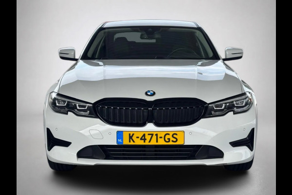 BMW 3-serie 320i High Executive (Goed OndH, Navi Pro, StoelV, PDC V+A, Climate Con, Cruise Con, Etc)