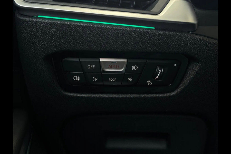 BMW 3-serie 320i High Executive (Goed OndH, Navi Pro, StoelV, PDC V+A, Climate Con, Cruise Con, Etc)