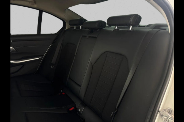 BMW 3-serie 320i High Executive (Goed OndH, Navi Pro, StoelV, PDC V+A, Climate Con, Cruise Con, Etc)