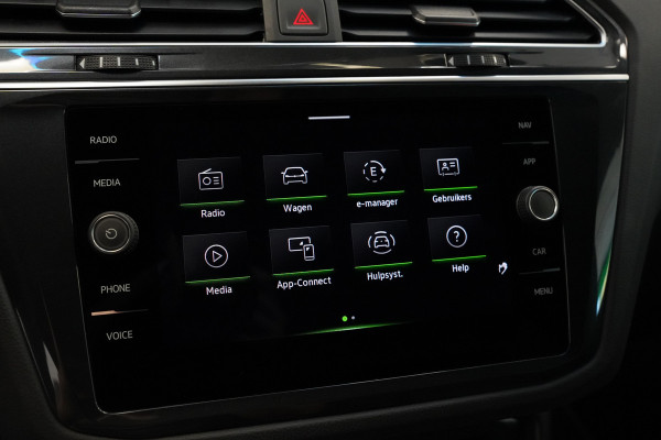 Volkswagen Tiguan 1.4 TSI eHybrid R-Line Business ACC Pano Elec. achterklep Privacy Glass 24 Maanden garantie* (Vraag naar de voorwaarden)