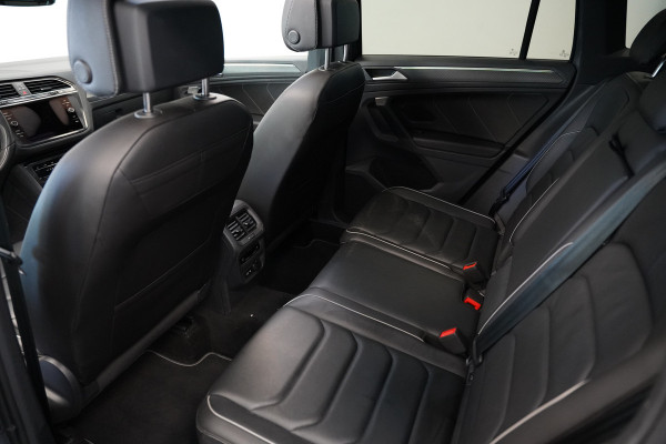 Volkswagen Tiguan 1.4 TSI eHybrid R-Line Business ACC Pano Elec. achterklep Privacy Glass 24 Maanden garantie* (Vraag naar de voorwaarden)