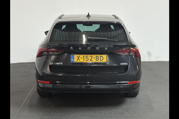 Škoda Octavia Combi 1.0 e-TSI Automaat Sport Business Trekhaak Navigatie Apple Carplay/ Android Auto Parkeersensoren Full led Virtual Cockpit Cruise control Climate control Lichtmetalen velgen Getinte ramen