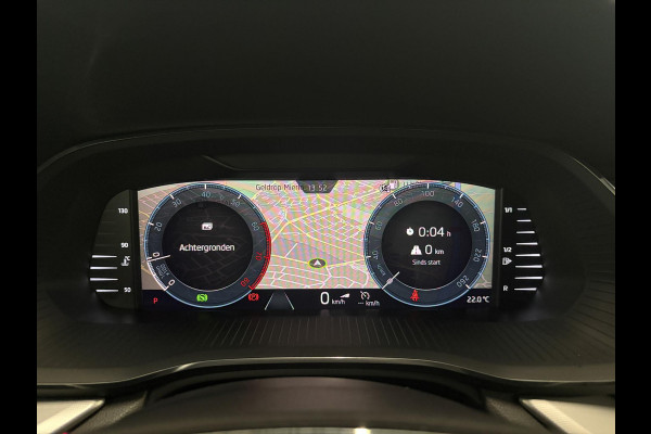 Škoda Octavia Combi 1.0 e-TSI Automaat Sport Business Trekhaak Navigatie Apple Carplay/ Android Auto Parkeersensoren Full led Virtual Cockpit Cruise control Climate control Lichtmetalen velgen Getinte ramen