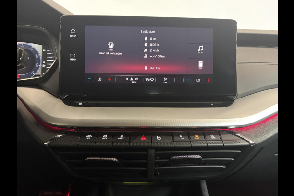 Škoda Octavia Combi 1.0 e-TSI Automaat Sport Business Trekhaak Navigatie Apple Carplay/ Android Auto Parkeersensoren Full led Virtual Cockpit Cruise control Climate control Lichtmetalen velgen Getinte ramen