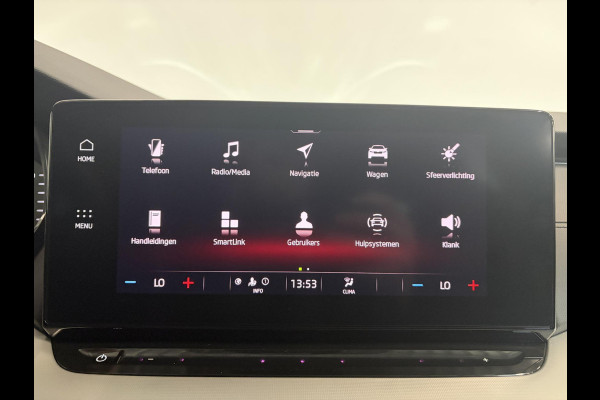 Škoda Octavia Combi 1.0 e-TSI Automaat Sport Business Trekhaak Navigatie Apple Carplay/ Android Auto Parkeersensoren Full led Virtual Cockpit Cruise control Climate control Lichtmetalen velgen Getinte ramen