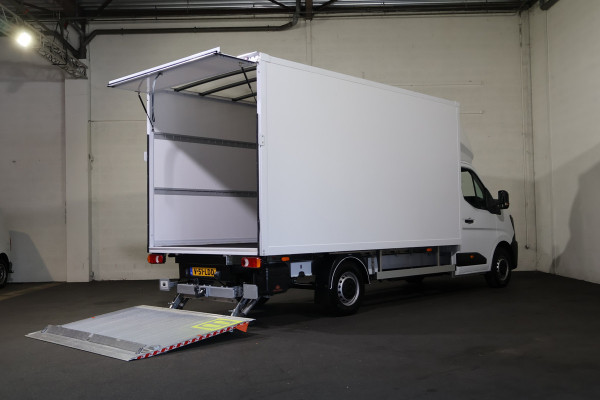 Renault Master 2.0 dCi 150pk Bakwagen met Laadklep Trekhaak
