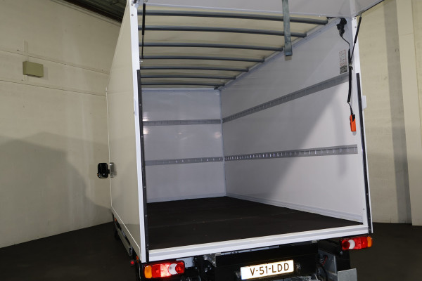 Renault Master 2.0 dCi 150pk Bakwagen met Laadklep Trekhaak