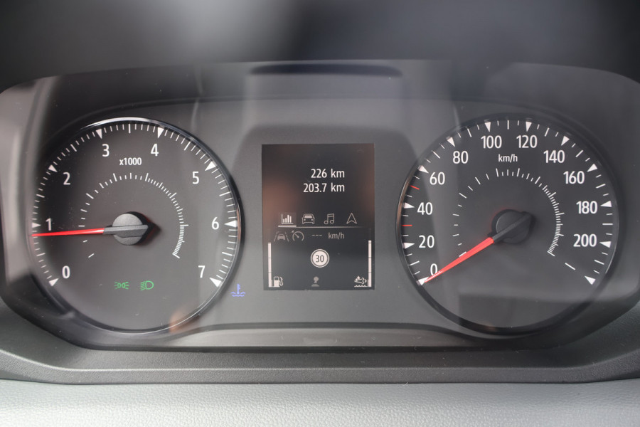 Renault Master 2.0 dCi 150pk Bakwagen met Laadklep Trekhaak