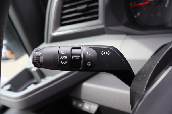 Renault Master 2.0 dCi 150pk Bakwagen met Laadklep Trekhaak