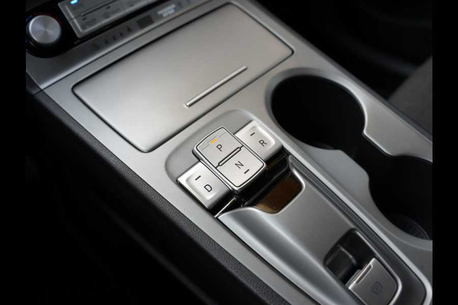 Hyundai Kona EV Fashion 64 kWh | warmtepomp | Cruise control adaptief met stop&go | Climate Control |
