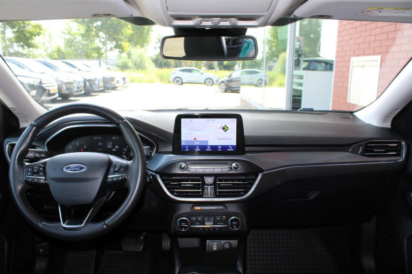Ford FOCUS Wagon 2.0 EcoBlue Active Business 150pk | Panoramadak | Wegklapbare trekhaak | Adaptive cruise control  | Bang&Olfusen | Head up Display | Full LED | 2 bandensets | 1.600kg trekgewicht