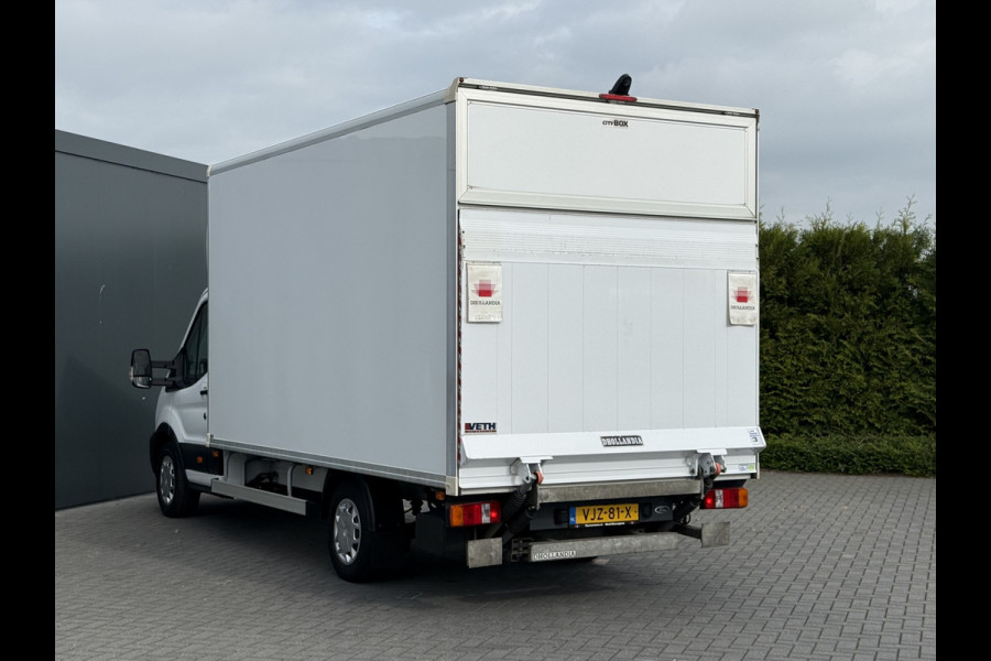 Ford Transit 2.0 TDCI 130 PK AUTOMAAT / BAKWAGEN / DHOLLANDIA LAADKLEP / CAMERA / AIRCO / 3-ZITS / CRUISE / ZIJDEUR