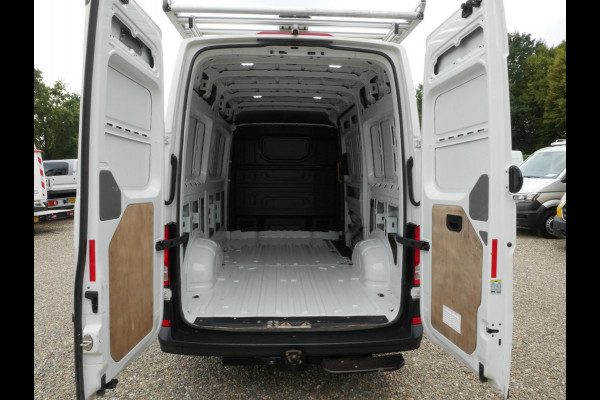 Volkswagen Crafter 2.0 TDI 140PK L3H3 Airco Camera Imperiaal Trekhaak