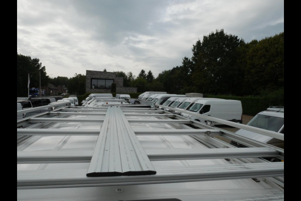 Volkswagen Crafter 2.0 TDI 140PK L3H3 Airco Camera Imperiaal Trekhaak