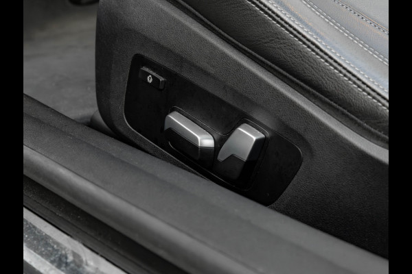 BMW 4 Serie Cabrio 430i M-Sport - Trekhaak - Lasers - Stuurwielverwarming