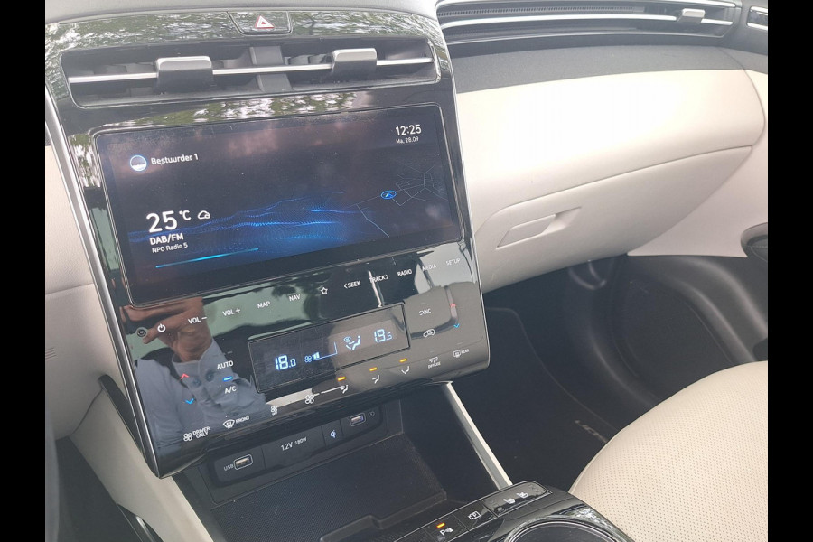 Hyundai Tucson 1.6 T-GDI PHEV Premium Sky 4WD | SOH: 96,8% | Trekhaak | Beige Leder | Panorama | Adaptive CC | Climate V+A |