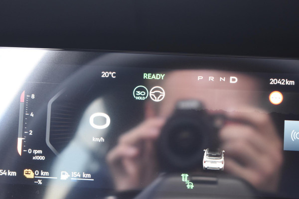 Lynk & Co 01 276PK Automaat More / Adaptive cruise control / Leren bekleding / Elektrisch verstelbare stoelen / Schuif- kanteldak / Stoel- en stuurverwarming / Parkeersensoren V+A / 360 Graden Camera / Elektrische achterklep / 20" lichtmetalen velgen / Trekhaak