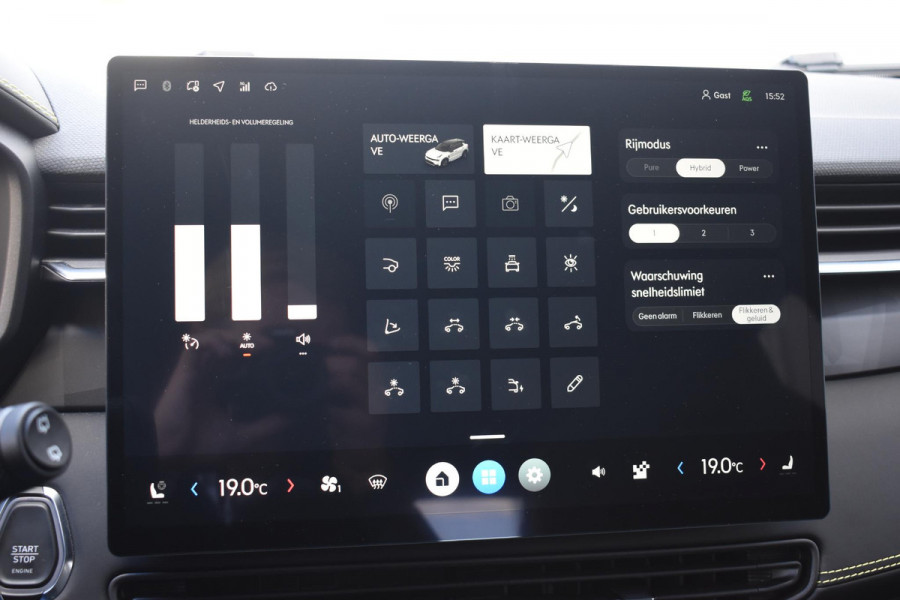 Lynk & Co 01 276PK Automaat More / Adaptive cruise control / Leren bekleding / Elektrisch verstelbare stoelen / Schuif- kanteldak / Stoel- en stuurverwarming / Parkeersensoren V+A / 360 Graden Camera / Elektrische achterklep / 20" lichtmetalen velgen / Trekhaak
