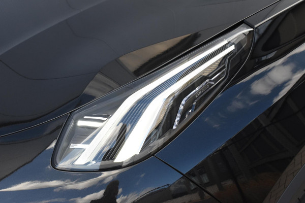Lynk & Co 01 276PK Automaat More / Adaptive cruise control / Leren bekleding / Elektrisch verstelbare stoelen / Schuif- kanteldak / Stoel- en stuurverwarming / Parkeersensoren V+A / 360 Graden Camera / Elektrische achterklep / 20" lichtmetalen velgen / Trekhaak