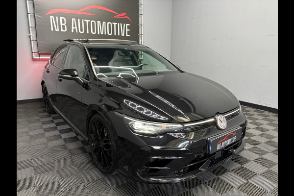 Volkswagen Golf 2.0 TSI 4M R Black Edition
