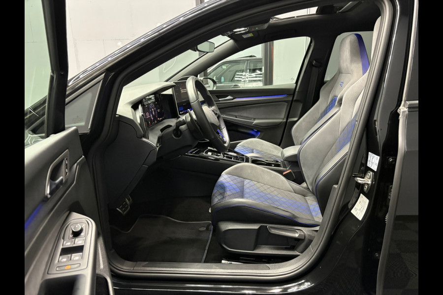 Volkswagen Golf 2.0 TSI 4M R Black Edition