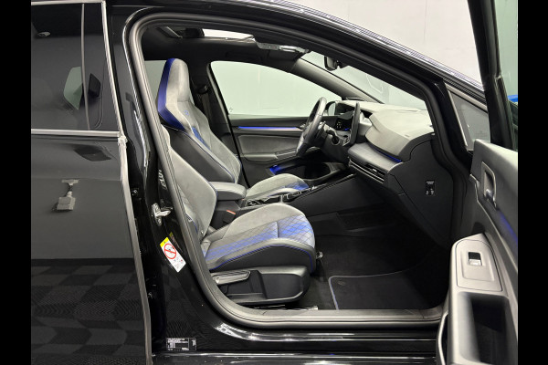 Volkswagen Golf 2.0 TSI 4M R Black Edition