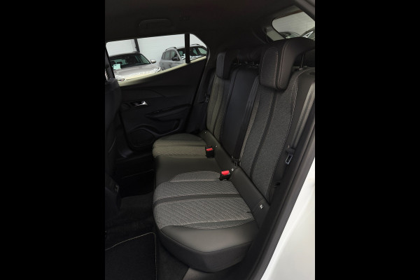 Peugeot 2008 1.2 PureTech 130 Allure CarPlay