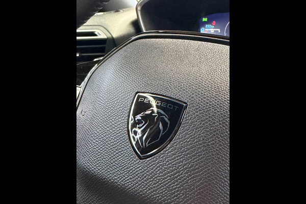 Peugeot 2008 1.2 PureTech 130 Allure CarPlay
