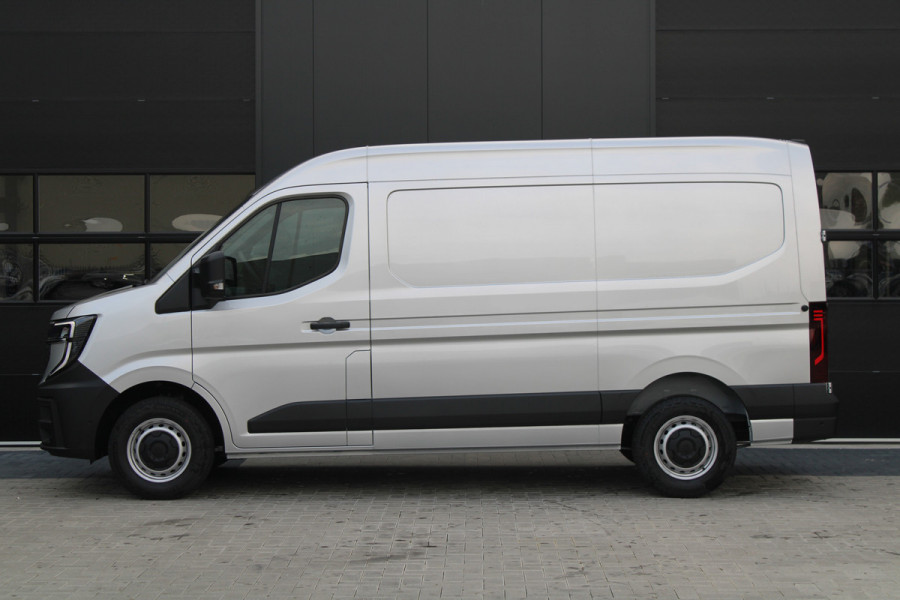 Renault Master T35 2.0 dCi 170pk L2H2 Extra - Navigatie - Camera - 270 gr deuren - Parkeersensoren - Draadloos laden - Rijklaar