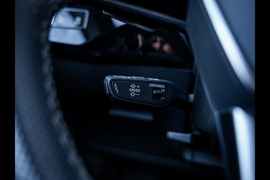 Audi e-tron 55 quattro S edition 95 kWh 3x S-Line l Pano l HUD l B&O l Luchtv.