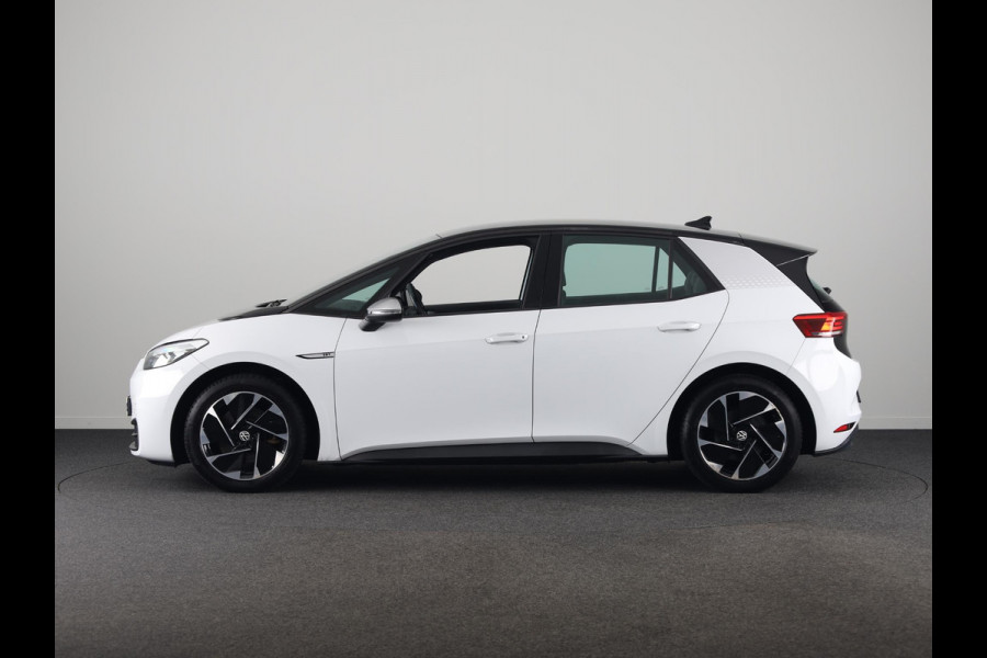 Volkswagen ID.3 First 58 kWh 204PK | SOH 93,19% | Navigatie | Parkeersensoren | Stoelverwarming |