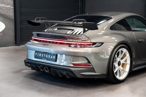 Porsche 911 4.0 GT3 *Keramisch / FULL BODY PPF / Vierwielbesturing / BOSE / Hefsysteem-vooras / Clubsport-pakket / Sportuitlaat-systeem / Carbon*