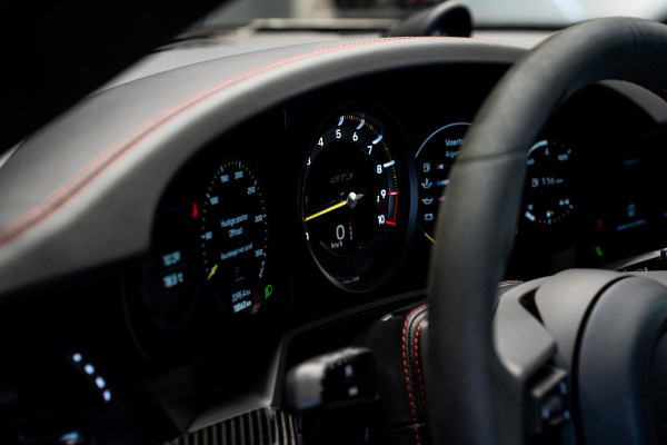 Porsche 911 4.0 GT3 *Keramisch / FULL BODY PPF / Vierwielbesturing / BOSE / Hefsysteem-vooras / Clubsport-pakket / Sportuitlaat-systeem / Carbon*