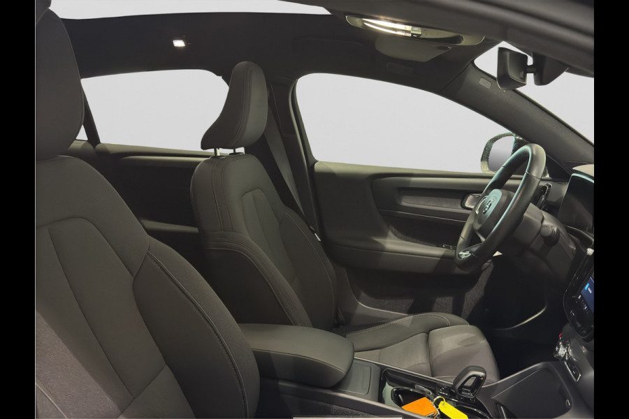 Volvo C40 Recharge Twin Plus SOH 95% ACC Panoramadak Stoelverwarming Parkeercamera 408pk