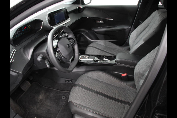 Peugeot e-208 EV Active Pack 50 kWh Climate Control Cruise control Half lederen bekleding Led verlichting Lichtmetalen velgen Navigatie Apple Carplay/Android Auto Parkeersensoren Stoelverwarming